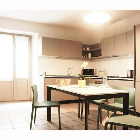 Due Dei Mille. Incantevole Casa In Centro Ad Alba Extérieur photo